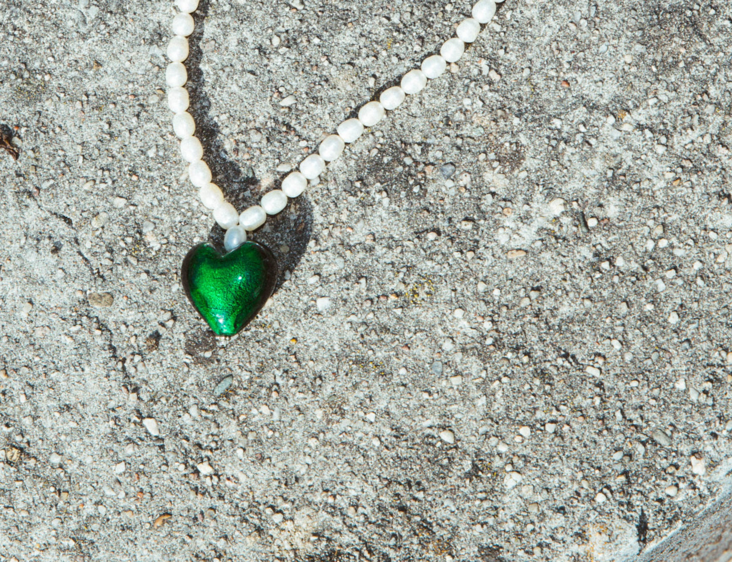 GLAZE HEART PENDANT PEARL NECKLACE