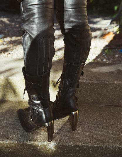 LEATHER BOOTS WITH METAL HEEL