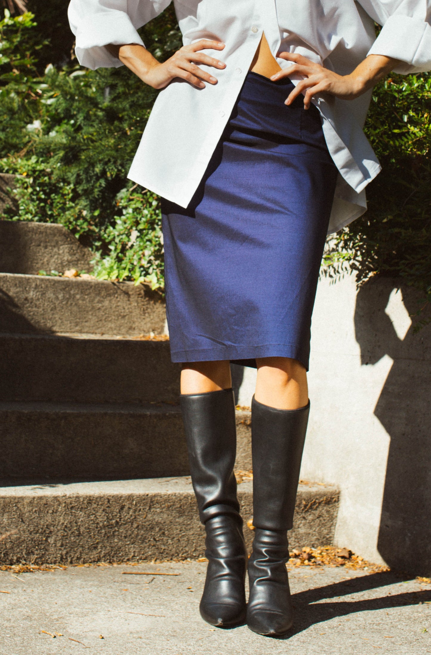 MIDNIGHT BLUE MIDI SKIRT